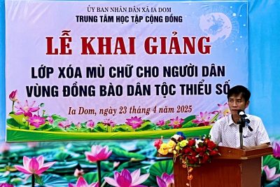 Khai giảng lớp xóa mù chữ giai đoạn 1 năm 2025 tại xã Ia Dom